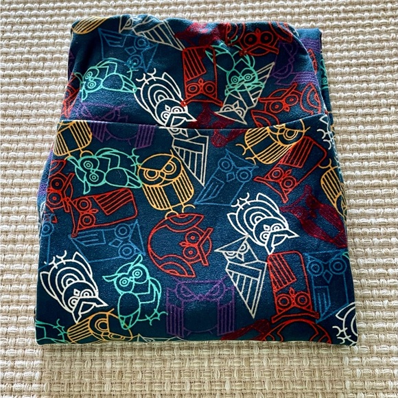 🔥Fun OS LuLaRoe Owl Print Leggings🔥 - Picture 2 of 9